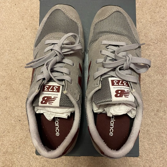 new balance men’s 373 sneaker - grey/burgundy - Picture 2 of 5